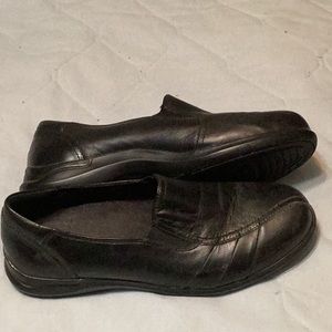 Aravon Faith black shoe